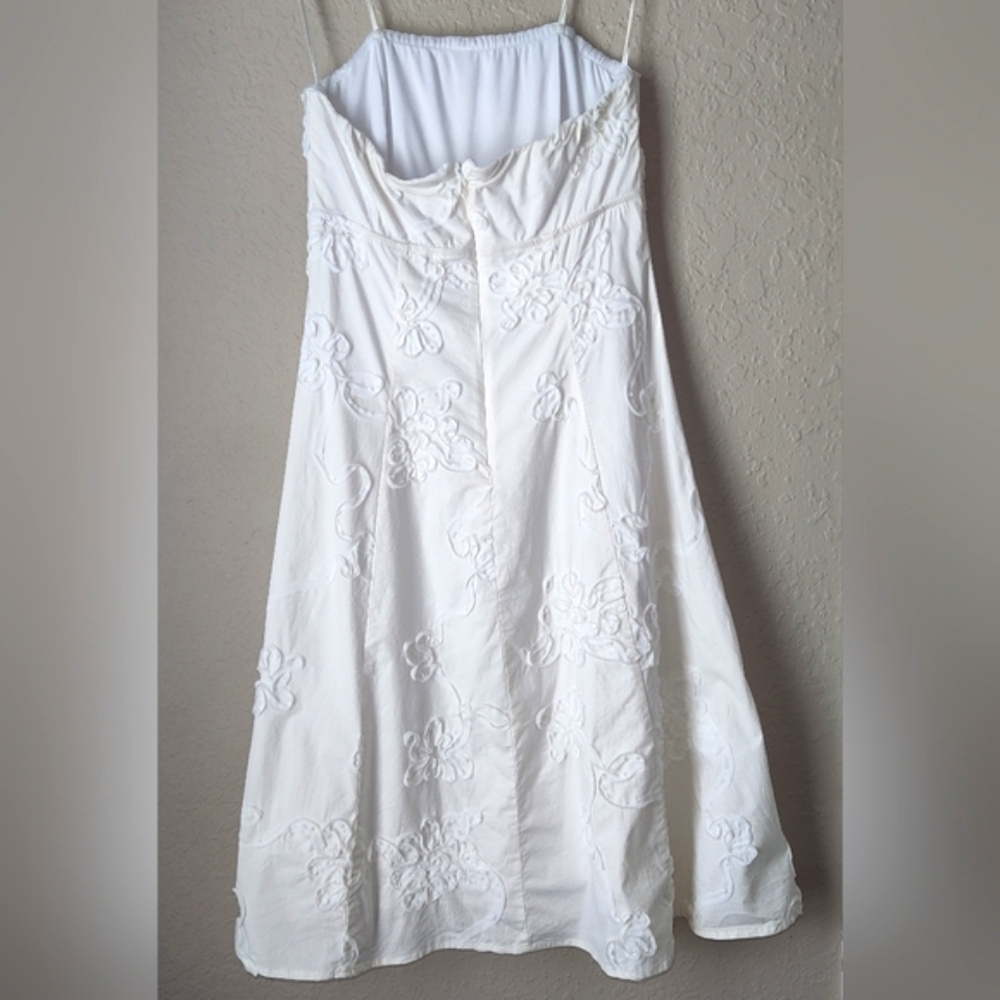 Rabbit Rabbit Rabbit Off White Strapless Dress with Floral Ribbons Size 6 - Picture 2 of 10